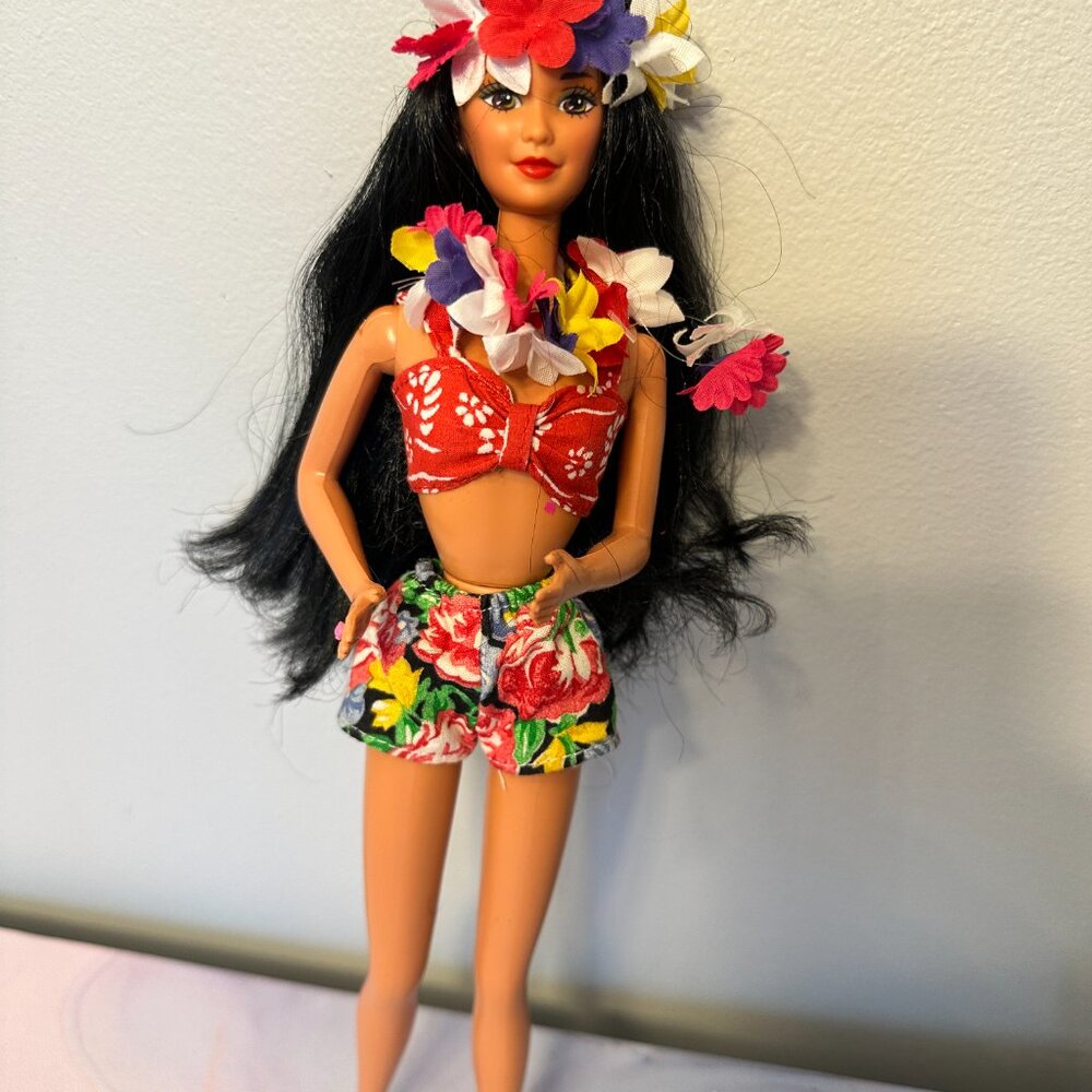 World of Dolls, Barbie, Kira, Polynesian, Hawaiian doll w/ extra Hawaiian dress